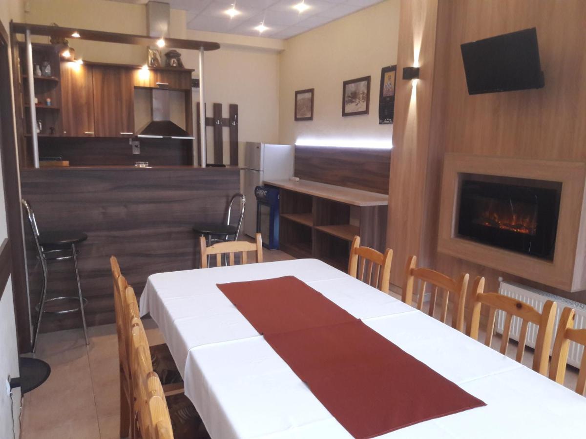 Advel Guest Hous Hotel Madzhare Luaran gambar