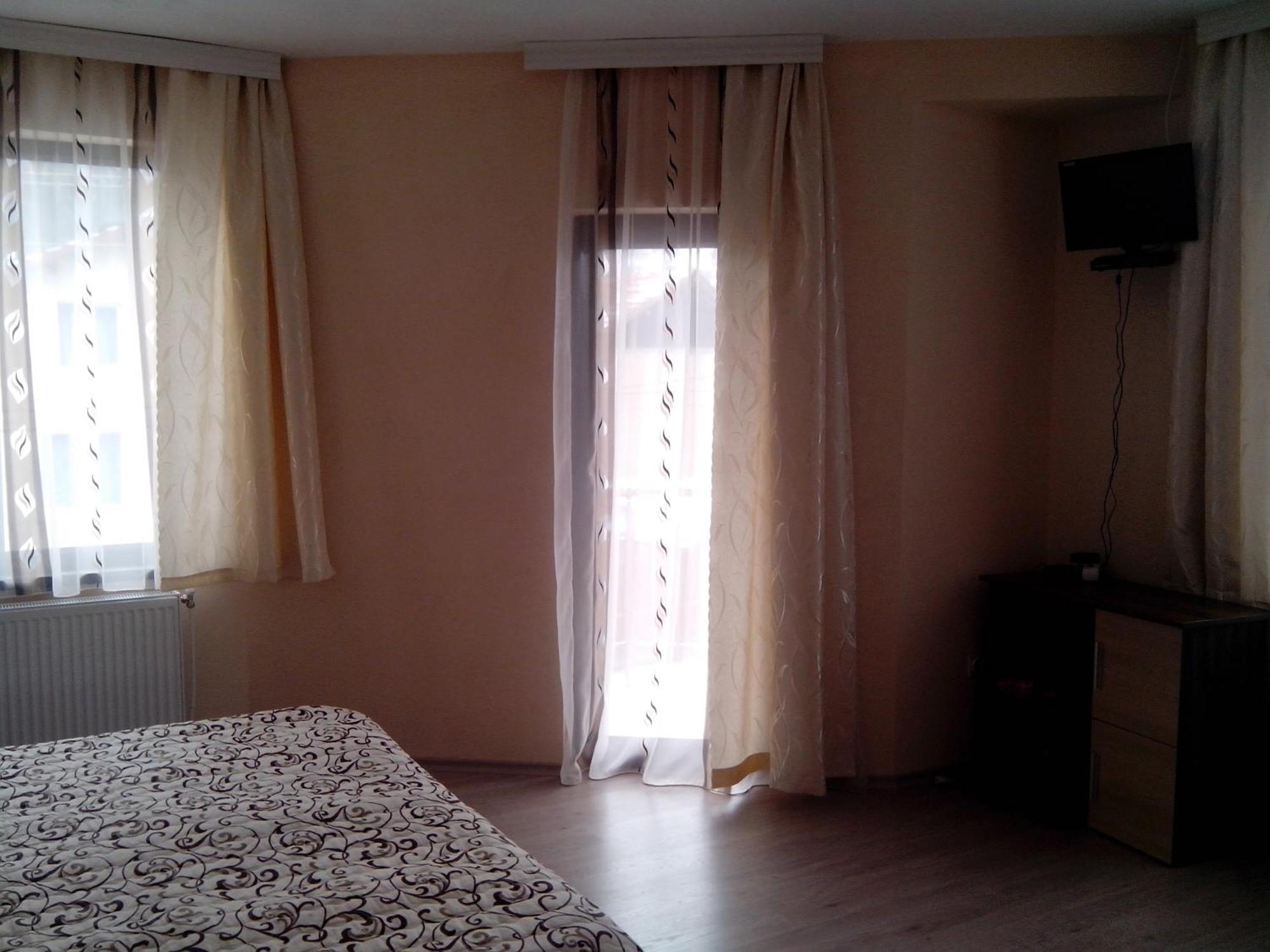 Advel Guest Hous Hotel Madzhare Luaran gambar