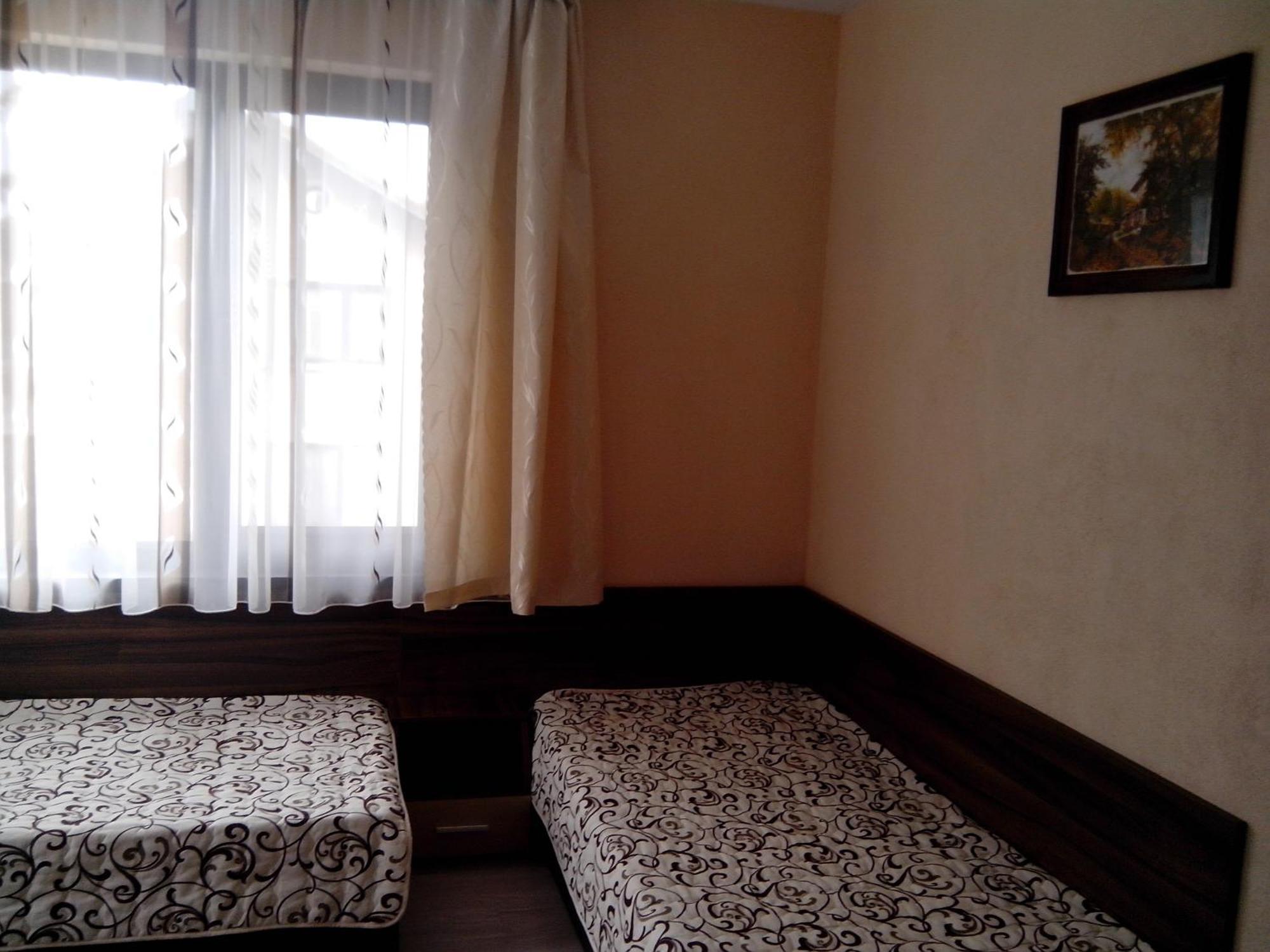 Advel Guest Hous Hotel Madzhare Luaran gambar
