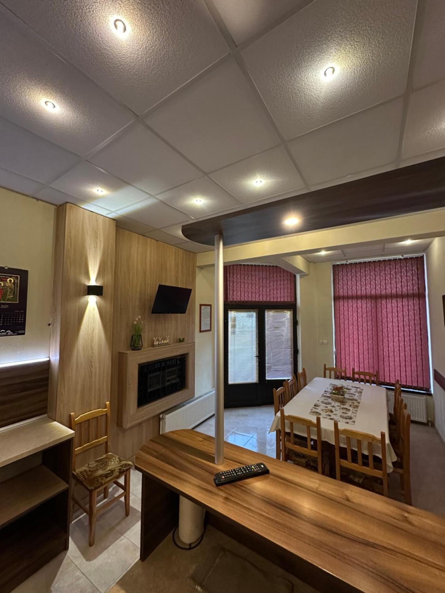 Advel Guest Hous Hotel Madzhare Luaran gambar