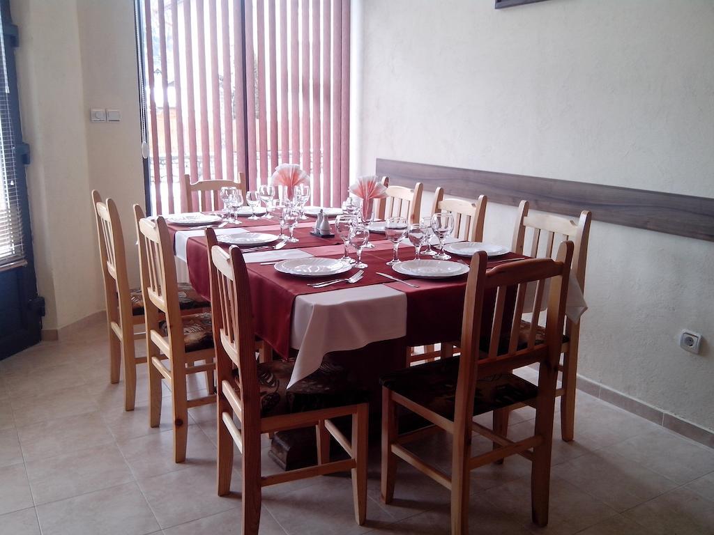 Advel Guest Hous Hotel Madzhare Luaran gambar
